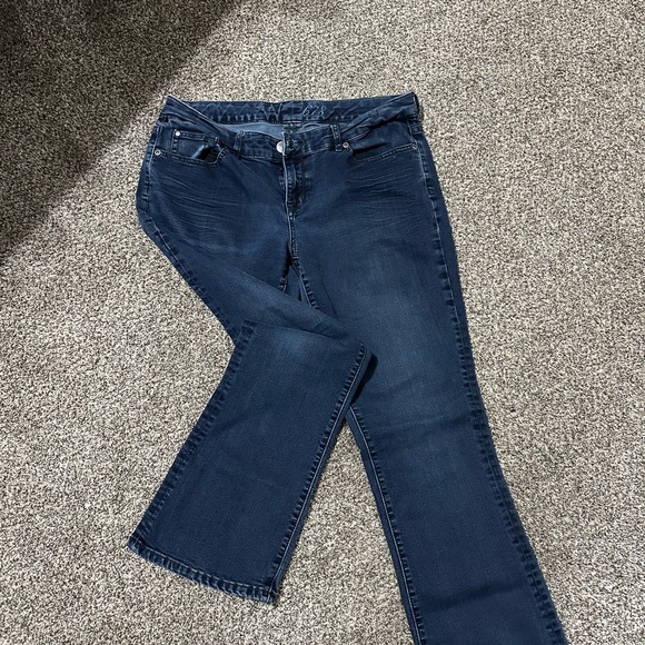 The Limited 12S. Super comfy style 678. - Picture 1 of 4